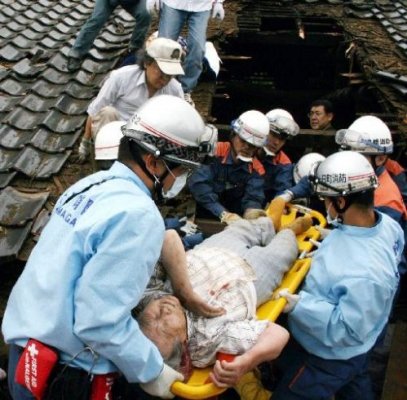 Solidarietà agli amici giapponesi